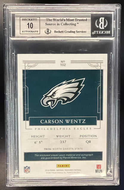 2016 Panini National Treasures Carson Wentz #102 Auto Silver /25 BGS 8.5