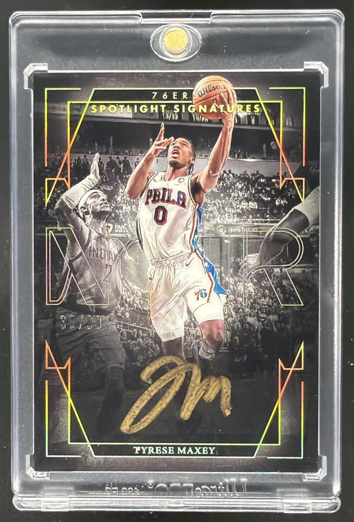 2024-25 Panini Noir Tyrese Maxey #SSV-TYM Spotlight Signatures Vertical /99 Auto